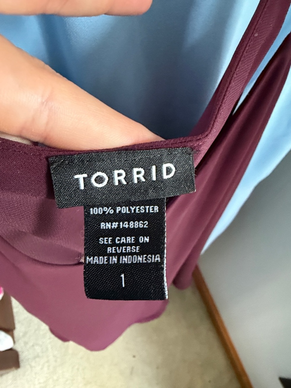 torrid burgundy V-neck chiffon camisole with adjustable straps - Picture 2 of 3
